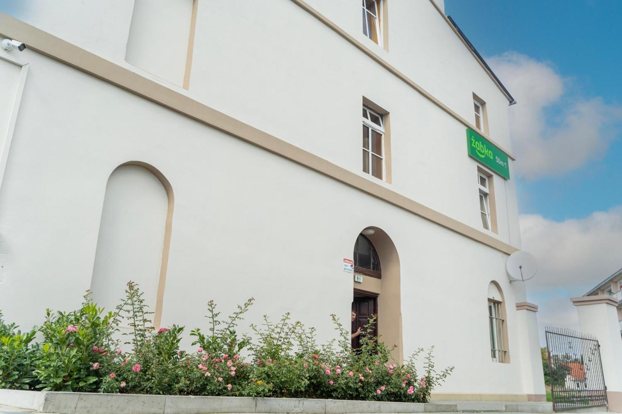 Hostel Krosnienska 12 زيلونا غورا المظهر الخارجي الصورة