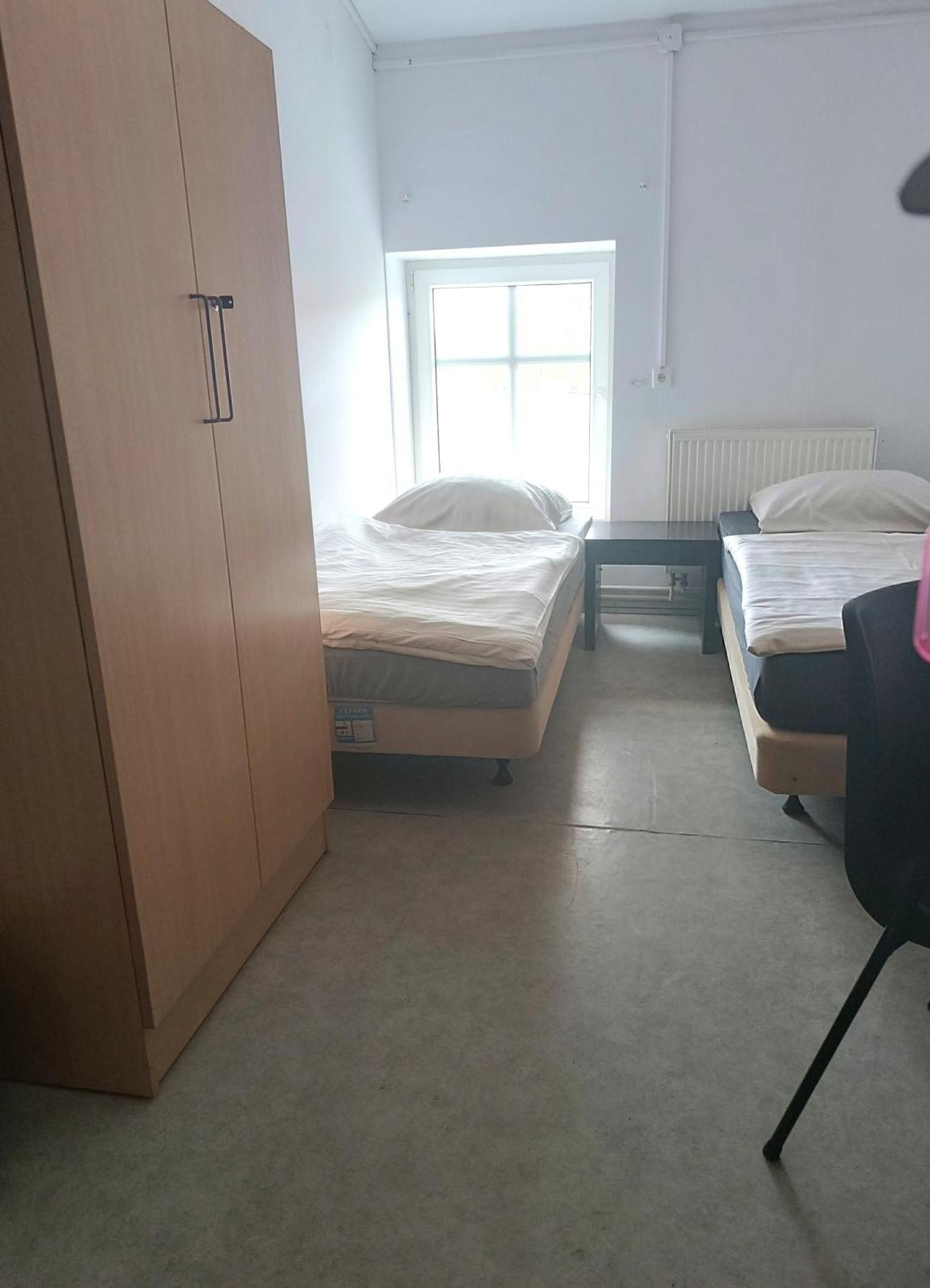 Hostel Krosnienska 12 زيلونا غورا المظهر الخارجي الصورة
