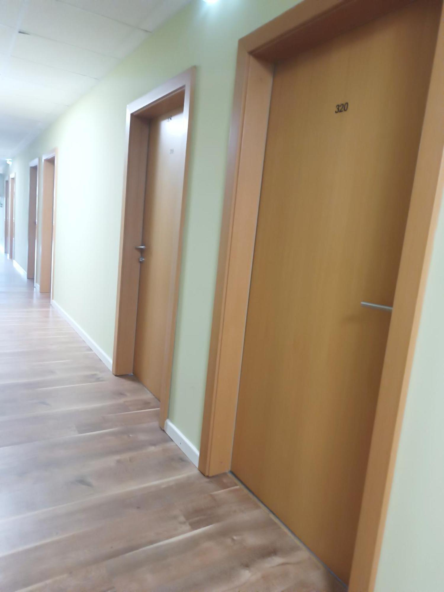 Hostel Krosnienska 12 زيلونا غورا المظهر الخارجي الصورة