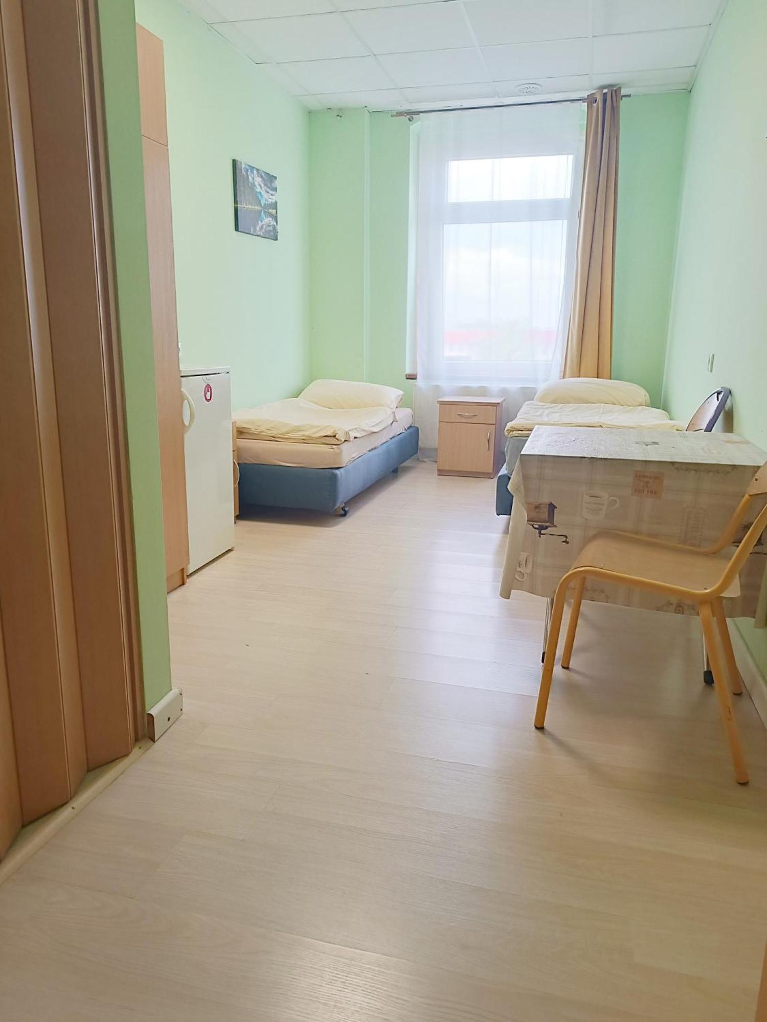Hostel Krosnienska 12 زيلونا غورا المظهر الخارجي الصورة