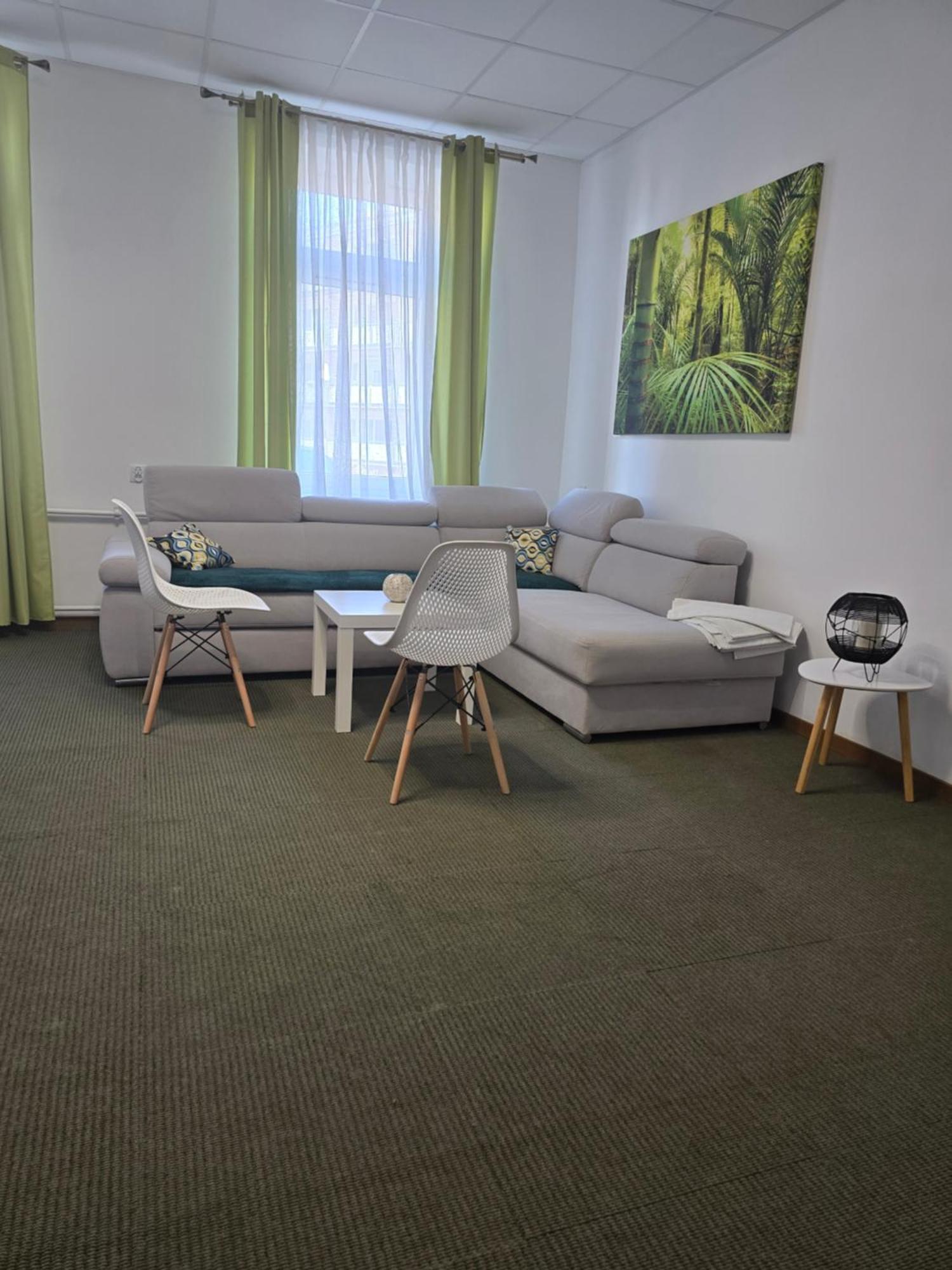 Hostel Krosnienska 12 زيلونا غورا المظهر الخارجي الصورة