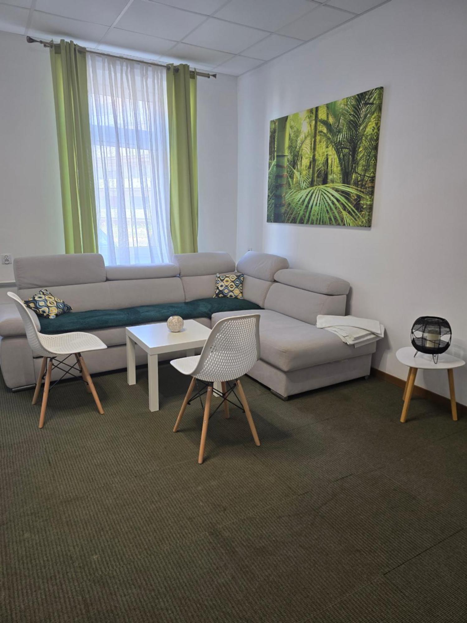 Hostel Krosnienska 12 زيلونا غورا المظهر الخارجي الصورة